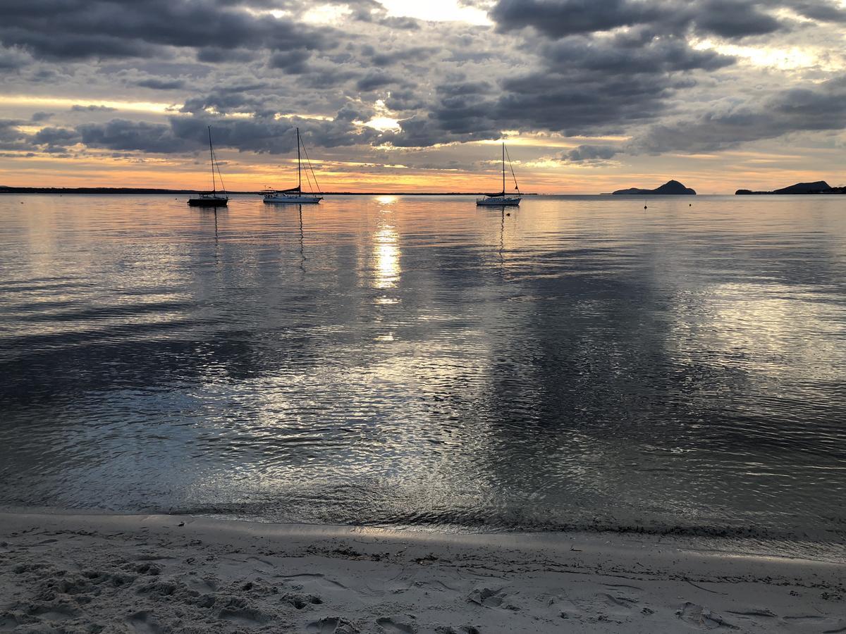 Salamander Beach Accommodation - Adults Only Salamander Bay Eksteriør bilde